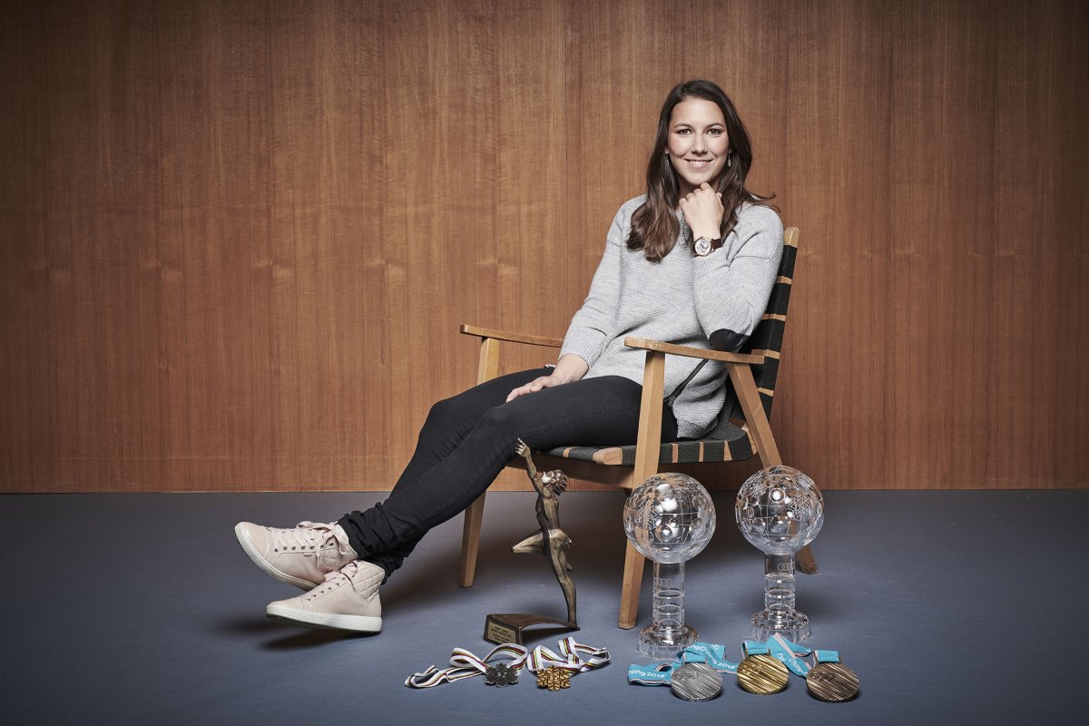 wendy-holdener.jpg